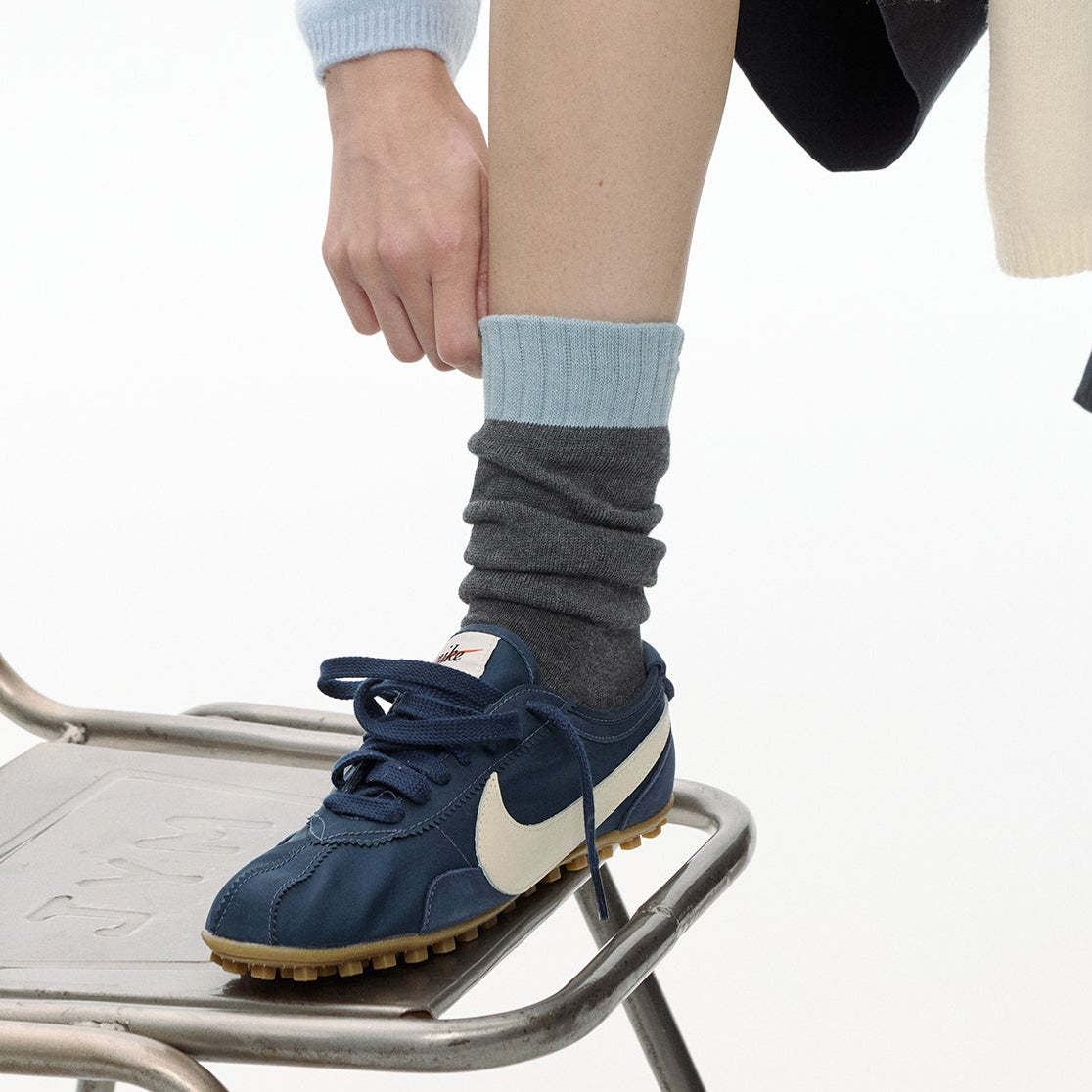 Futhan Union "DUO" Series Two Expressions Baggy Socks Dark Gray