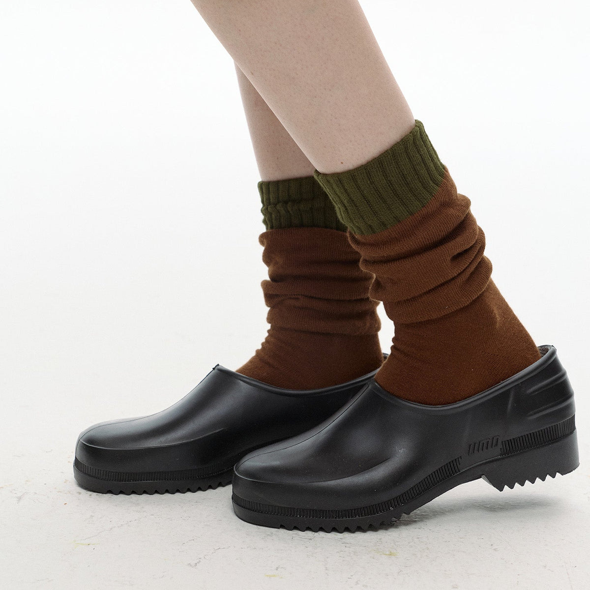 Futhan Union "DUO" Series Two Expressions Baggy Socks Brown