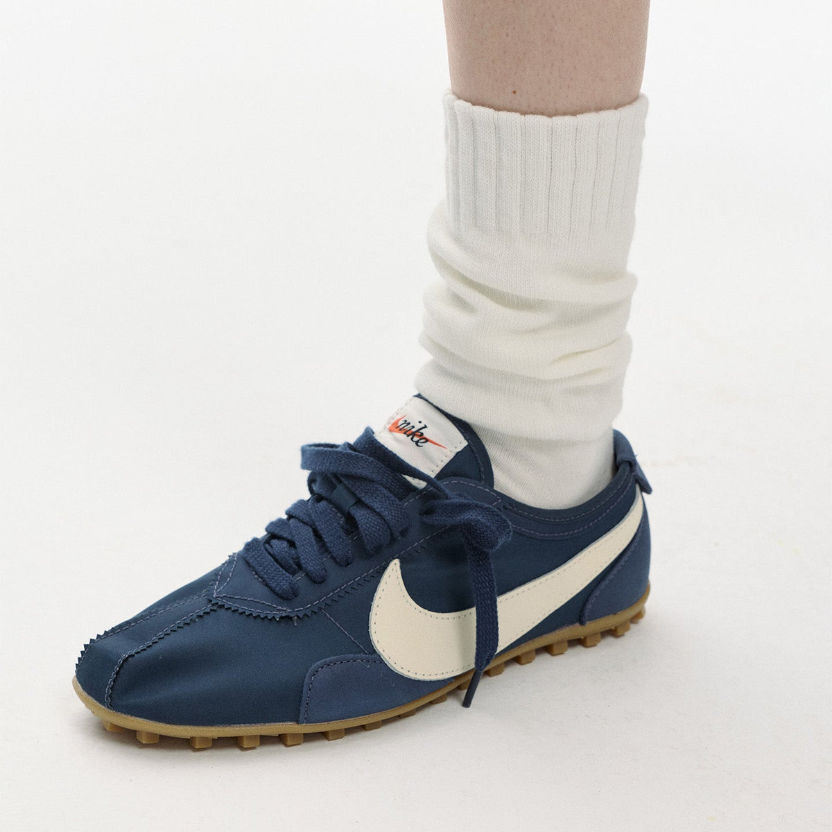 Futhan Union "DUO" Series Two Expressions Baggy Socks Off White